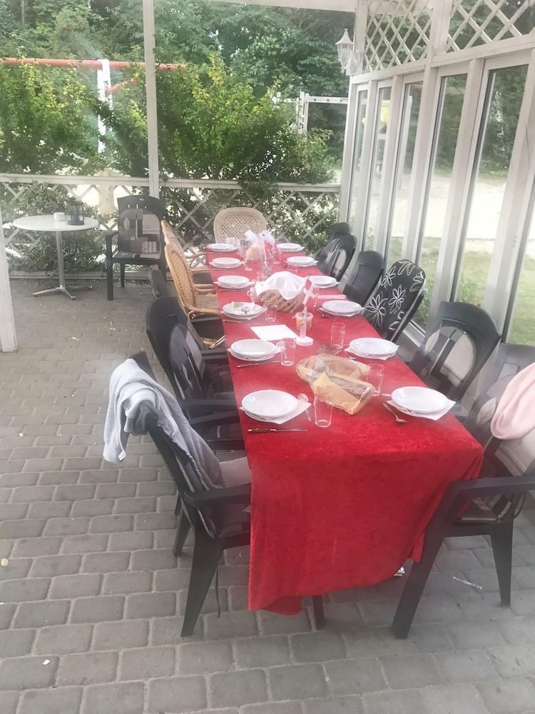 Ronne Vandrerhjem Екстериор снимка